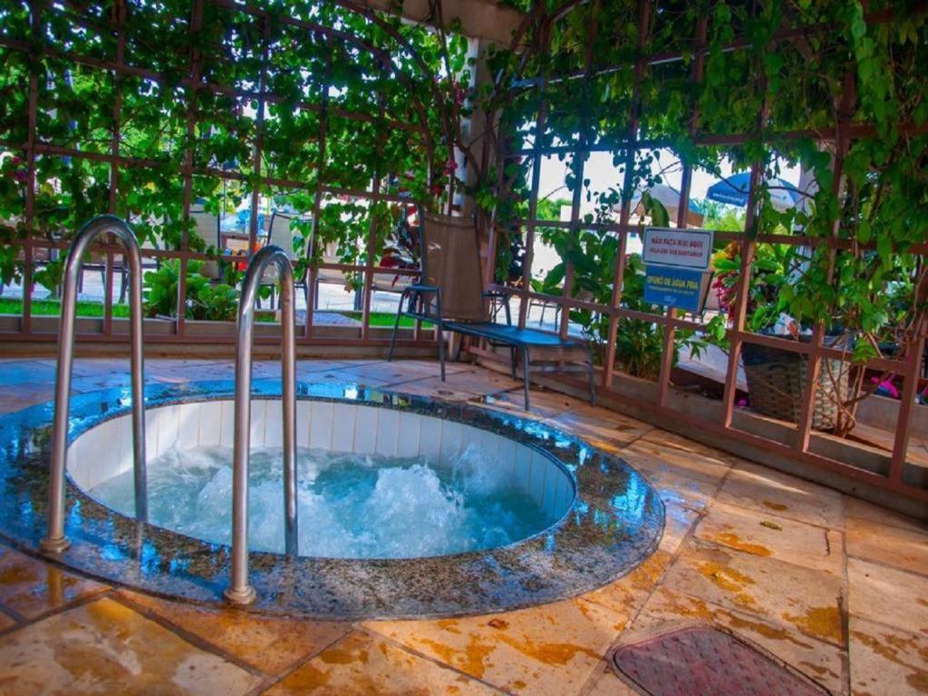 Lacqua Diroma Apartamento Completo Com Fogao, Geladeira, Micro-Ondas, Piscina 24H, Acomoda Ate 5 Pessoas Caldas Novas Exterior foto
