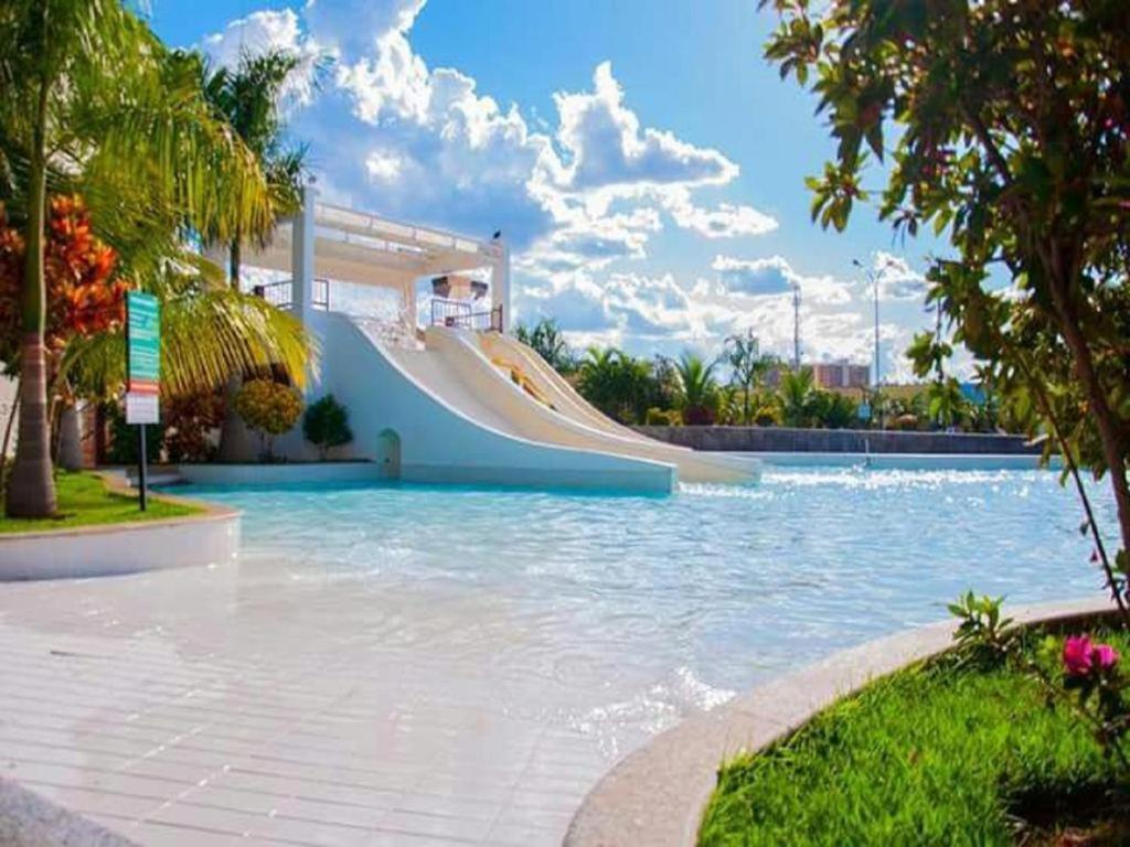 Lacqua Diroma Apartamento Completo Com Fogao, Geladeira, Micro-Ondas, Piscina 24H, Acomoda Ate 5 Pessoas Caldas Novas Exterior foto